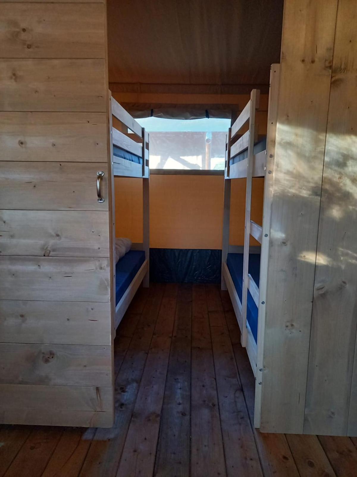 אוטמארסום Camping De Haer חדר תמונה